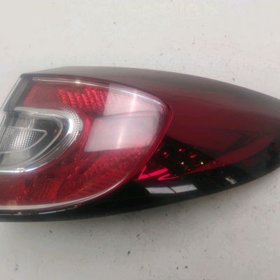 Feu arrière droit Renault MEGANE III Grandtour (KZ0-1) 1.5 dci (kz09, kz0d, kz1g, kz29, kz14, kz1w, kz10, kz1f,... (2009) 5 portes