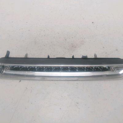 Feux stop supplementaire Peugeot 2008 I (CU_) 1.2 thp 130 - puretech 130 (2015)