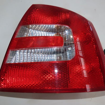 Feu arrière droit Skoda OCTAVIA II (1Z3) 1.9 tdi (2004-2010)