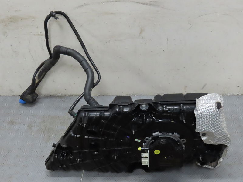 Reservoir ad blue Dacia DUSTER (HM_) 1.5 dci 115 4x4 (hmad) (2017)
