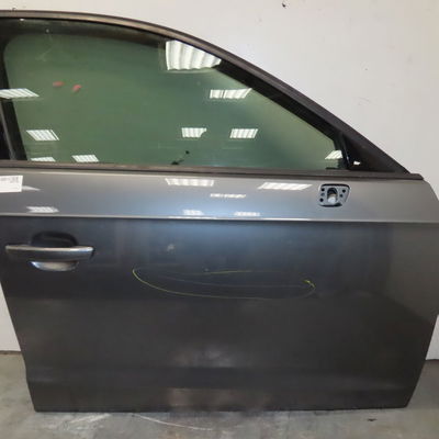 Porte avant droite Audi A3 Sportback (8VA, 8VF) 1.6 tdi (2012)