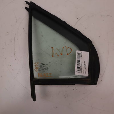 Glace fixe porte av d Toyota YARIS (_P13_) 1.4 d (nlp130_) (2011)