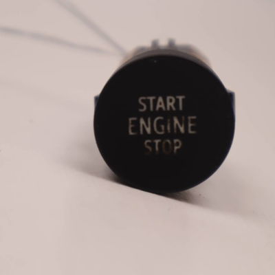 Bouton de demarrage start-stop Renault MEGANE IV Estate (K9A-M-N_) 1.5 blue dci 115 (k9a6) (2018)
