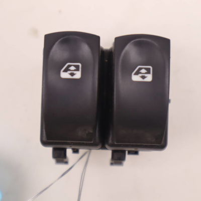 Commande lève-glace porte avant gauche Renault MODUS - GRAND MODUS (F-JP0_) 1.2 (jp0c, jp0k, fp0c, fp0k, fp0p, jp0p, jp0t) (2004) 5 portes