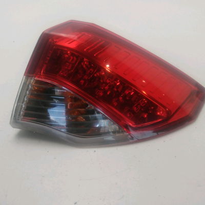 Feu arrière droit Renault LAGUNA III (BT0-1) 1.5 dci (bt00, bt0a, bt0t, bt1j) (2007-2015) 5 portes