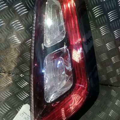 Feu arrière droit Fiat PUNTO EVO (199_) 1.3 d multijet (199axc1a, 199bxc1a, 199axt1a, 199bxt1a) (2009-2012) 3 portes