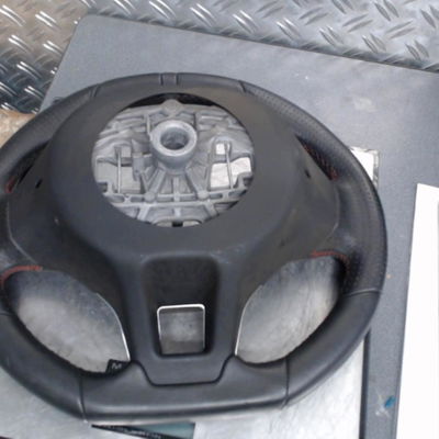 Volant de direction Peugeot 208 I (CA_, CC_) 1.2 thp 110 (2013)