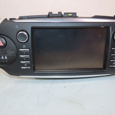 Autoradio Toyota YARIS (_P13_) 1.5 hybrid (nhp130_) (2012)