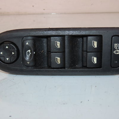 Commande lève-glace porte avant gauche Citroën C5 III Break (RW_) 2.0 hdi 140 (2009) 5 portes