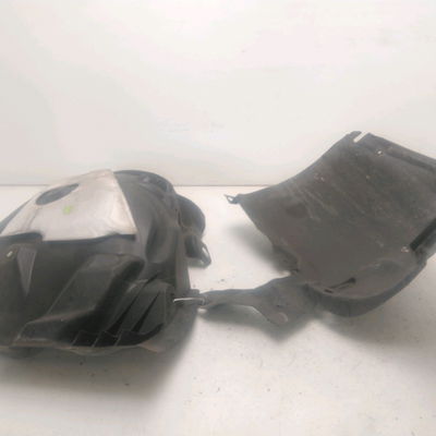 Pare-boue avant gauche Renault MEGANE III Grandtour (KZ0-1) 1.5 dci (kz09, kz0d, kz1g, kz29, kz14, kz1w, kz10, kz1f,... (2009) 5 portes