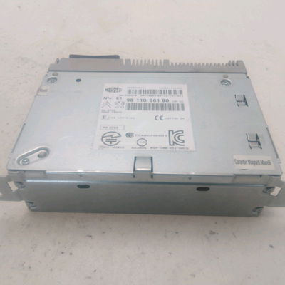 Autoradio Peugeot 208 I (CA_, CC_) 1.2 vti 82 (2012)