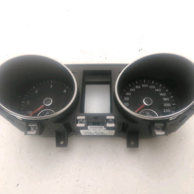 Bloc compteurs Volkswagen GOLF VI (5K1) 1.6 tdi (2009-2012) 5 portes
