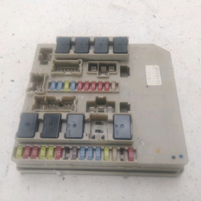 Platine fusible av Renault MODUS - GRAND MODUS (F-JP0_) 1.5 dci (fp0d, jp0d) (2004)