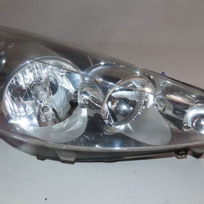 Phare droit Peugeot 206 (2L_, 2M_) 1.4 i (2010-2013)