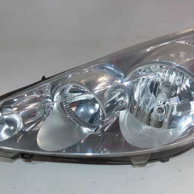 Phare gauche Peugeot 206 (2L_, 2M_) 1.4 i (2010-2013)