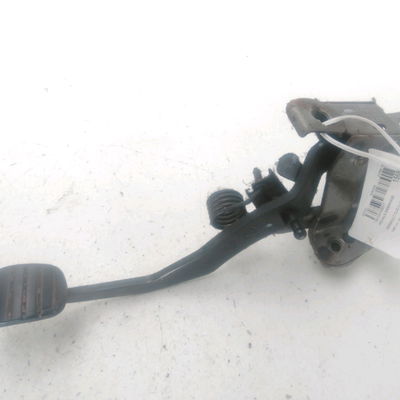 Pedale embrayage Renault CLIO III (BR0-1, CR0-1) 1.5 dci (c-br0g, c-br1g) (2005-2012) 5 portes