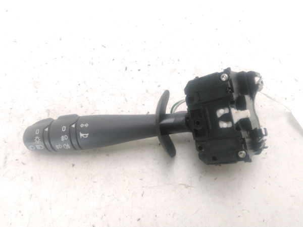 Commande clignotant Renault TWINGO II (CN0_) 1.2 16v (cn04, cn0a, cn0b) (2007-2014) 3 portes