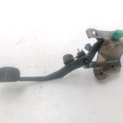 Pedale embrayage Renault CLIO III (BR0-1, CR0-1) 1.5 dci (br17, cr17) (2005-2012) 5 portes