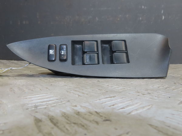 Commande lève-glace porte avant gauche Toyota RAV 4 III (_A3_) 2.2 d 4wd (ala30_) (2006-2012)