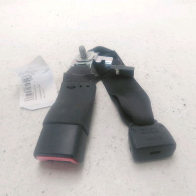 Ancrage ceinture arrière droit Toyota YARIS (_P13_) 1.4 d (nlp130_) (2011)