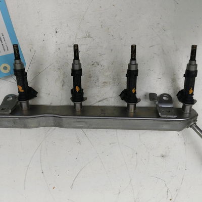 Rampe injection Toyota YARIS (_P13_) 1.3 (nsp130_) (2011)