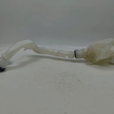 Reservoir lave-glace avant Citroën C3 III (SX) 1.2 thp 110 (2016)