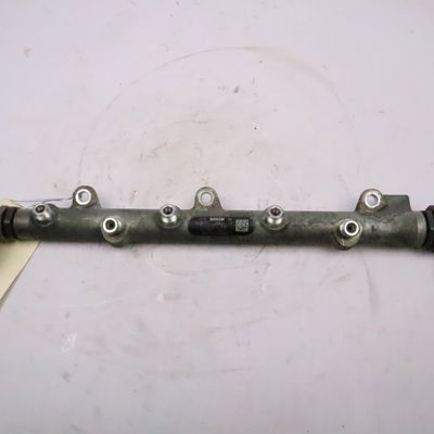 Rampe injection Bmw 3 Touring (E46) 320 d (2000-2001)