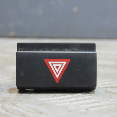 Bouton de warning Peugeot EXPERT Camionnette (V_) 2.0 bluehdi 120 (2016)