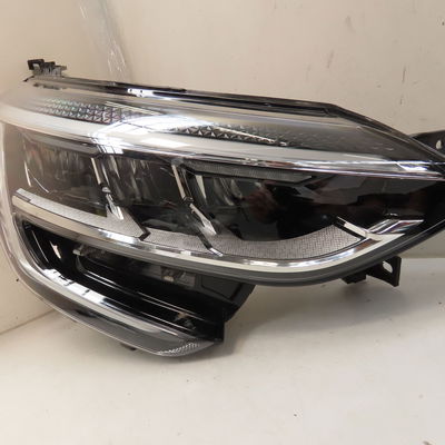 Phare droit Renault MEGANE IV 3-5 portes (B9A-M-N_) 1.5 blue dci 115 (b9a6) (2018)