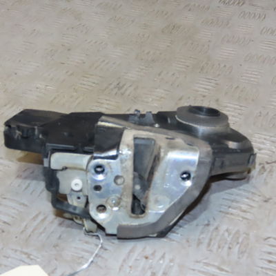 Serrure porte battante ar Toyota RAV 4 III (_A3_) 2.2 d 4wd (ala30_) (2006-2012)