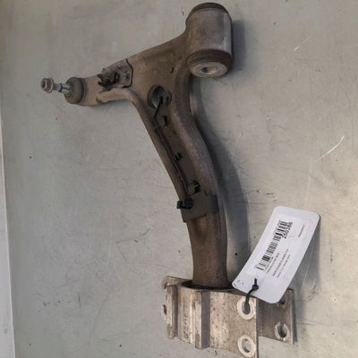 Triangle inf avg Mercedes-benz CLASSE A (W176) A 160 (176.041) (2015-2018)
