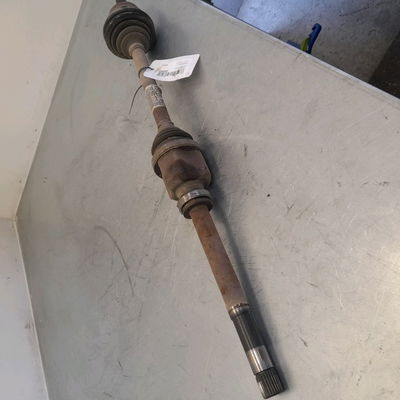 Transmission avant droite Peugeot 208 I (CA_, CC_) 1.2 thp 110 (2013)