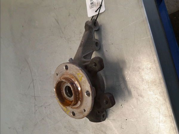Fusee avd Peugeot 208 II (UB_, UP_, UW_, UJ_) 1.2 puretech 100 (2019) 5 portes