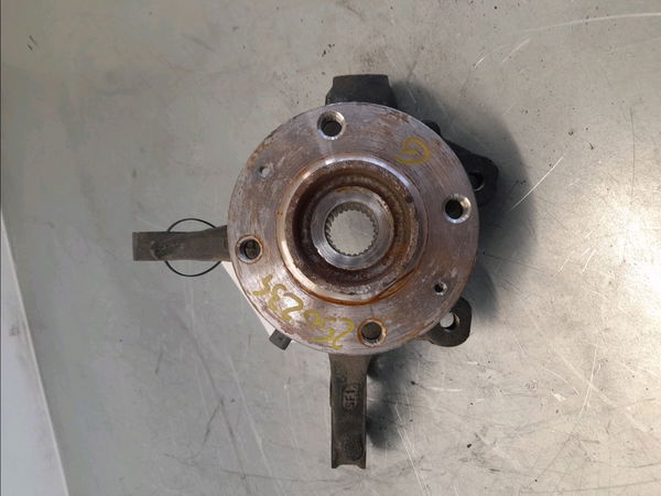 Fusee avg Peugeot 208 II (UB_, UP_, UW_, UJ_) 1.2 puretech 100 (2019) 5 portes