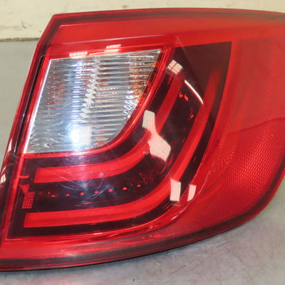 Feu arrière droit Seat IBIZA IV ST (6J8, 6P8) 1.2 tsi (2010-2015)