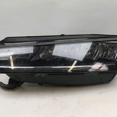 Phare gauche Skoda OCTAVIA IV Combi (NX5) 1.4 tsi iv (2020)