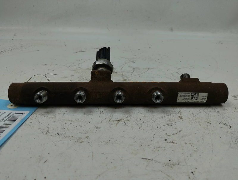 Rampe injection Renault MEGANE II Break (KM0-1_) 1.5 dci (km16, km1e) (2005-2008)