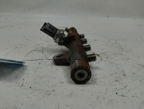 Rampe injection Renault MEGANE II Break (KM0-1_) 1.5 dci (km16, km1e) (2005-2008)