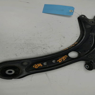 Triangle sup avg Skoda OCTAVIA IV Combi (NX5) 1.4 tsi iv (2020)