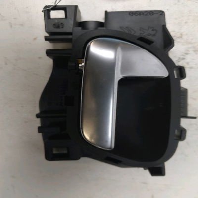 Poignee int porte avg Citroën DS4 (NX_) 1.6 hdi 110 (2011-2015)