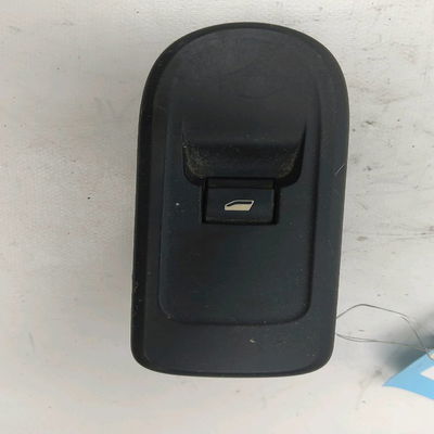 Commande lève-glace porte avant droite Peugeot 308 SW I (4E_, 4H_) 1.6 hdi (2009-2014)