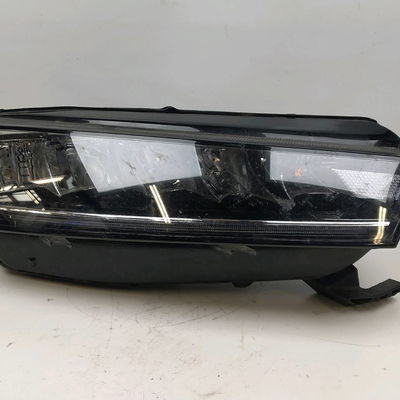 Phare droit Skoda OCTAVIA IV Combi (NX5) 1.4 tsi iv (2020)