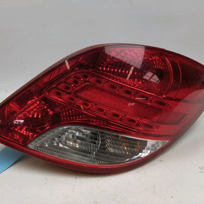 Feu arrière droit Peugeot 207-207 (WA_, WC_) 1.4 16v (2006-2013) 3 portes