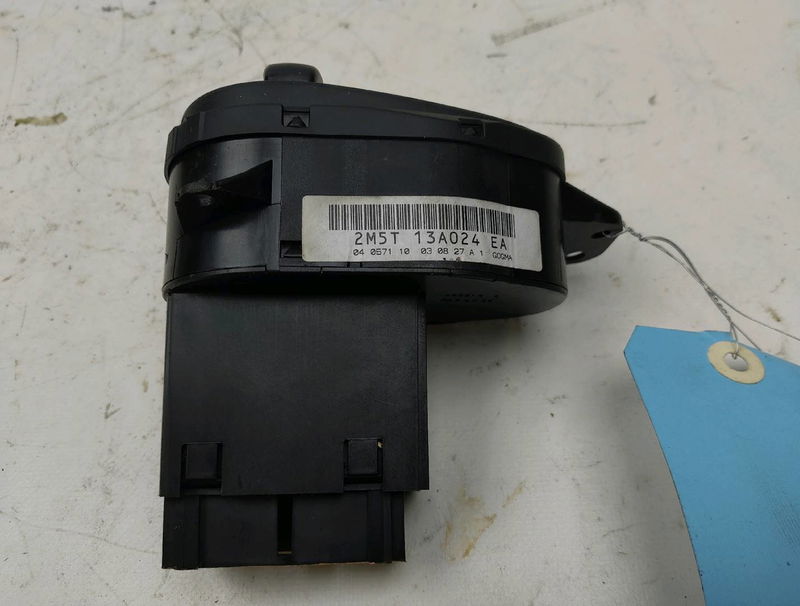 Commande eclairage Ford FOCUS I (DAW, DBW) 1.6 16v (1998-2004)