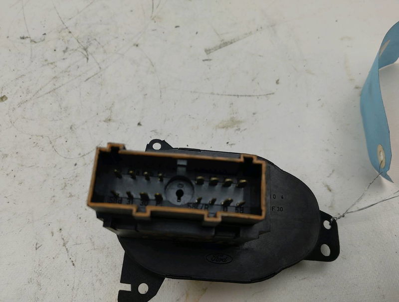 Commande eclairage Ford FOCUS I (DAW, DBW) 1.6 16v (1998-2004)