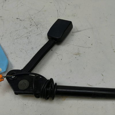 Ancrage ceinture avant gauche Ford FOCUS I (DAW, DBW) 1.6 16v (1998-2004)