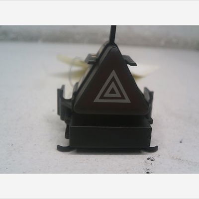 Bouton de warning Mercedes-benz CLASSE B Sports Tourer (W245) B 180 cdi (245.207) (2005-2011) 5 portes