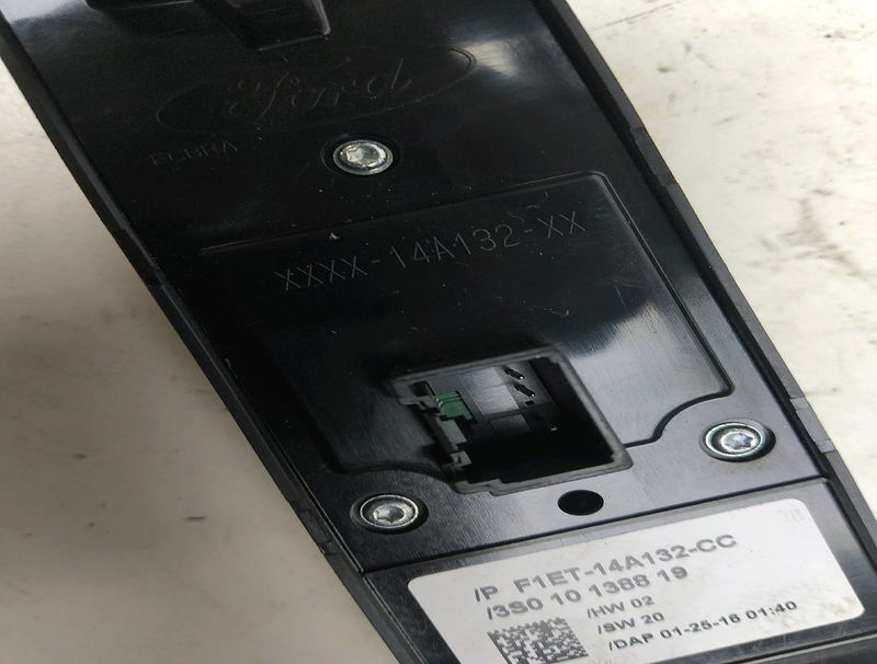 Commande lève-glace porte avant gauche Ford FOCUS III 1.5 tdci (2014-2017)