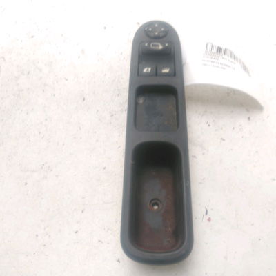 Commande lève-glace porte avant gauche Citroën C3 PICASSO (SH_) 1.6 hdi (2009) 5 portes