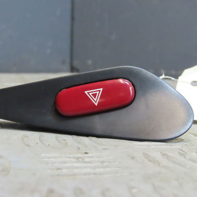 Bouton de warning Peugeot 406 Coupé (8C) 2.2 hdi (2000-2004) 2 portes